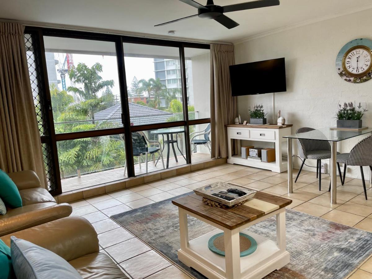 Burleigh Palms Holiday Apartments Gold Coast Buitenkant foto