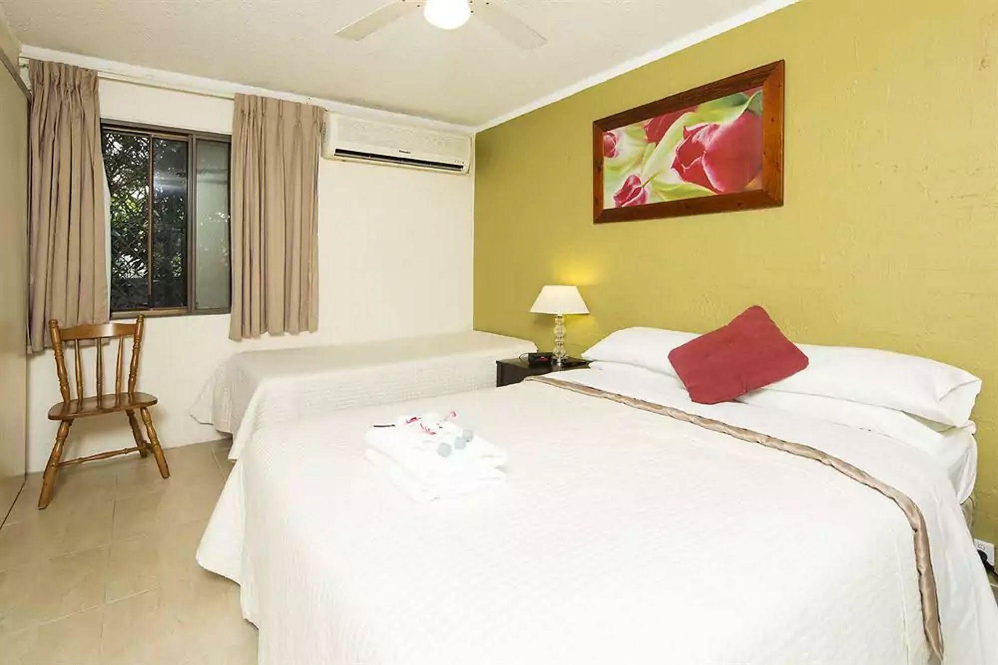 Burleigh Palms Holiday Apartments Gold Coast Buitenkant foto