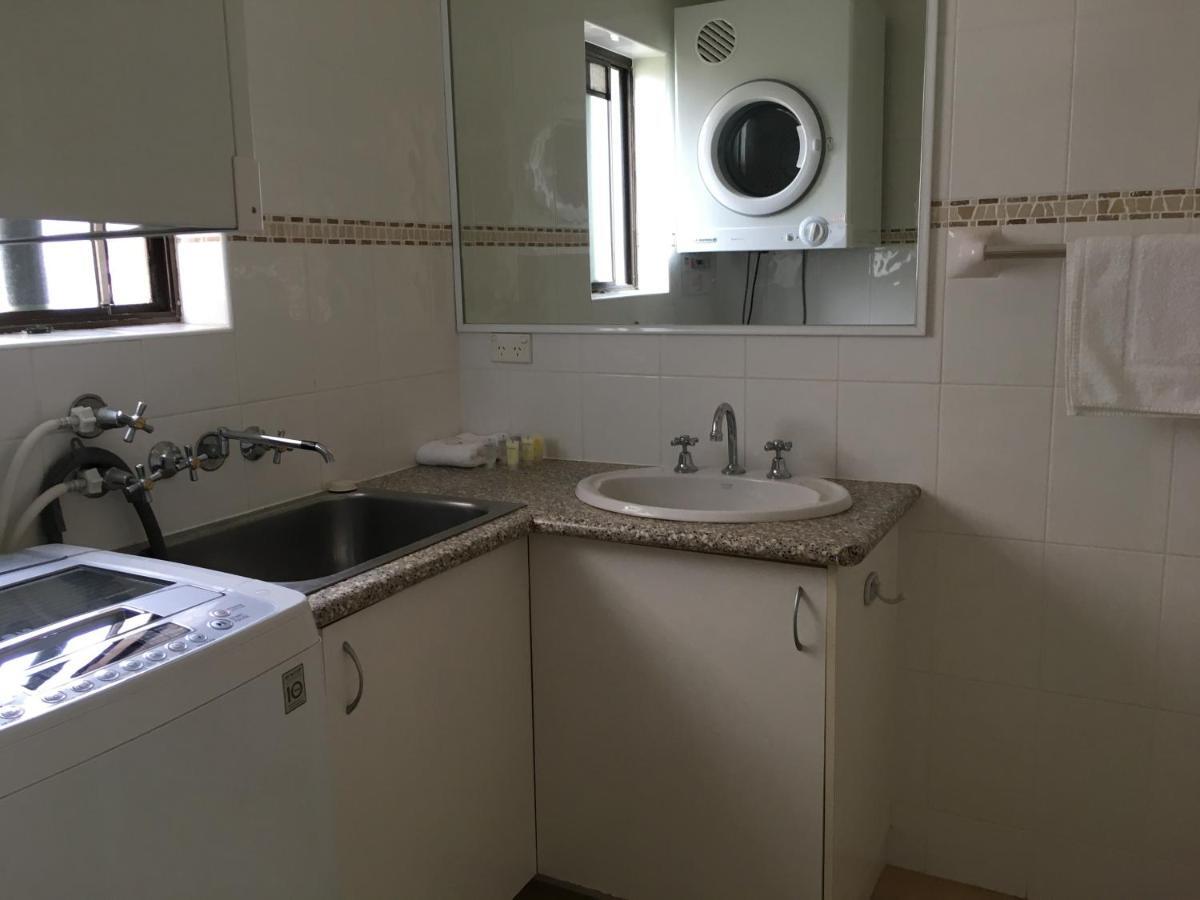 Burleigh Palms Holiday Apartments Gold Coast Buitenkant foto